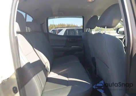 2018 Toyota Tacoma Sr5 V6 z USA, uszkodzony, nr VIN 3TMAZ5CN5JM078027